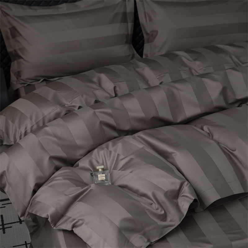 Zestaw pościeli z satyny bawełnianej 750TC w paski o średnicy 7 cm Zestaw pościeli z satyny bawełnianej 750TC w paski o średnicy 7 cm