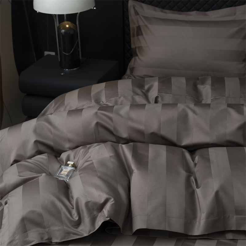 Zestaw pościeli z satyny bawełnianej 750TC w paski o średnicy 7 cm Zestaw pościeli z satyny bawełnianej 750TC w paski o średnicy 7 cm